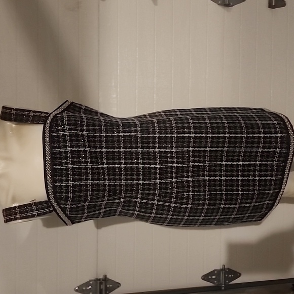 ELIE TAHARI TWEED EMBELLISHED NECK AND BOTTOM SLEEVELESS DRESS SIZE L - Picture 3 of 8